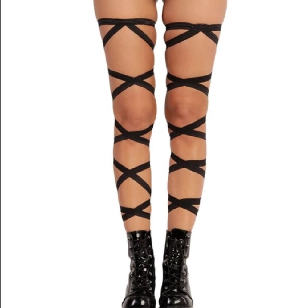 Black and Silver Leg Wraps